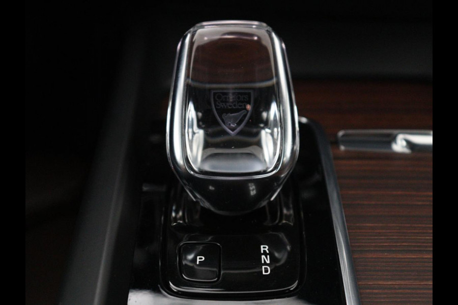 Volvo V60 2.0 B4 Inscription | Panoramadak | Trekhaak | Head-up | Harman/Kardon | Adaptive cuise | Carplay | Stuur/stoelverwarming | 360 camera | Climate control | Leder