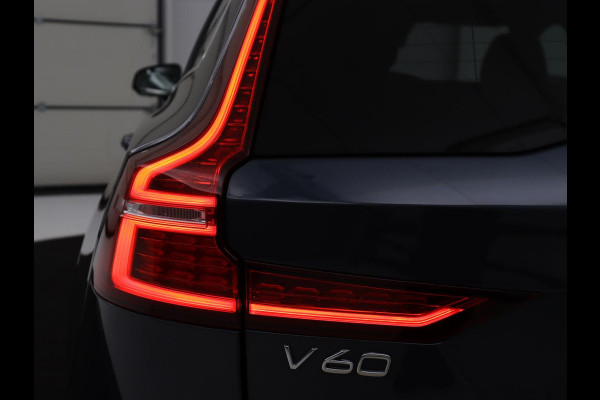 Volvo V60 2.0 B4 Inscription | Panoramadak | Trekhaak | Head-up | Harman/Kardon | Adaptive cuise | Carplay | Stuur/stoelverwarming | 360 camera | Climate control | Leder