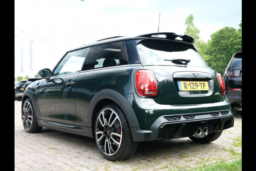 MINI 3-deurs 2.0 John Cooper Works Essential 231 PK | BTW |  Harman kardon | Leder | Panoramadak | Stuur & Stoelverwarming | Head-Up | Parkeersensoren | Full Options.