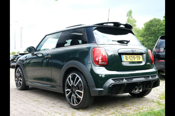 MINI 3-deurs 2.0 John Cooper Works Essential 231 PK | BTW |  Harman kardon | Leder | Panoramadak | Stuur & Stoelverwarming | Head-Up | Parkeersensoren | Full Options.