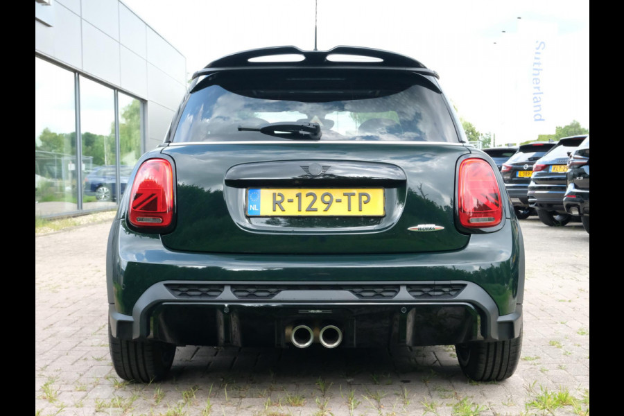 MINI 3-deurs 2.0 John Cooper Works Essential 231 PK | BTW |  Harman kardon | Leder | Panoramadak | Stuur & Stoelverwarming | Head-Up | Parkeersensoren | Full Options.