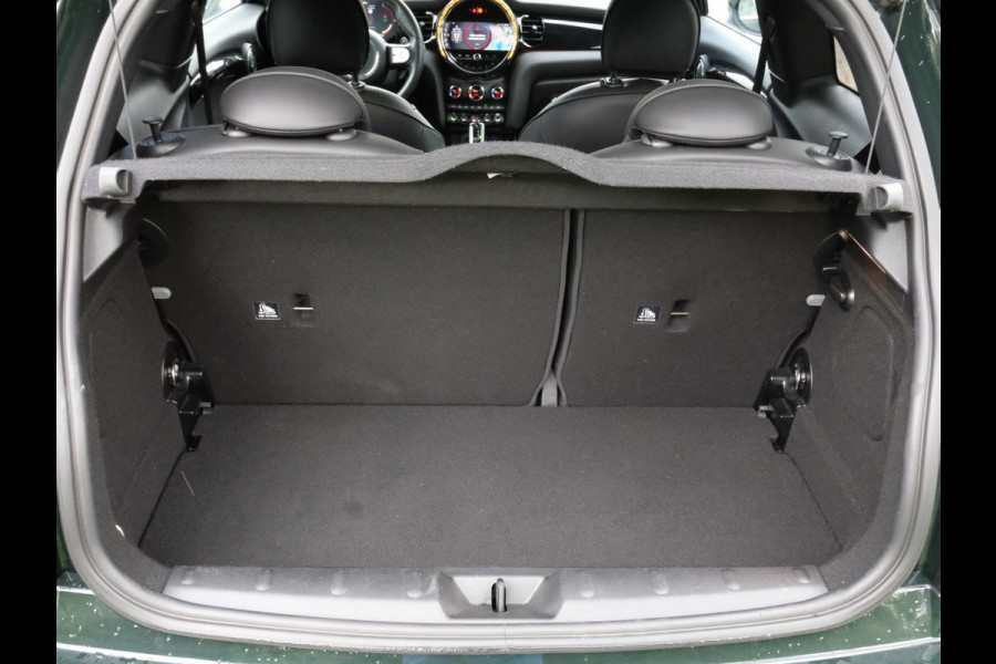 MINI 3-deurs 2.0 John Cooper Works Essential 231 PK | BTW |  Harman kardon | Leder | Panoramadak | Stuur & Stoelverwarming | Head-Up | Parkeersensoren | Full Options.