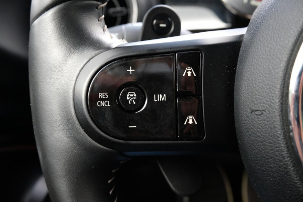 MINI 3-deurs 2.0 John Cooper Works Essential 231 PK | BTW |  Harman kardon | Leder | Panoramadak | Stuur & Stoelverwarming | Head-Up | Parkeersensoren | Full Options.