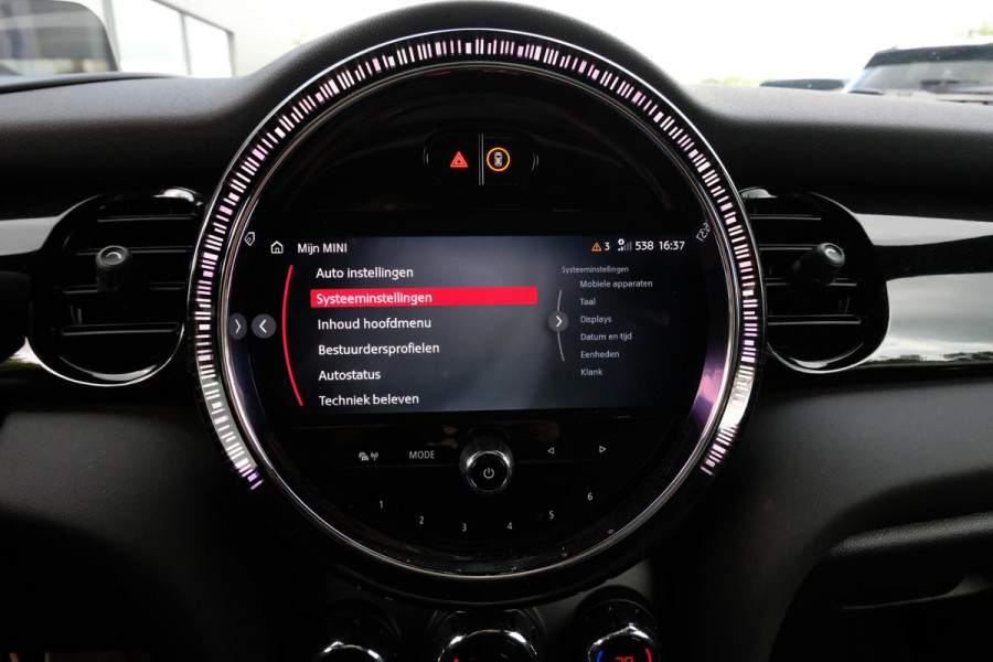 MINI 3-deurs 2.0 John Cooper Works Essential 231 PK | BTW |  Harman kardon | Leder | Panoramadak | Stuur & Stoelverwarming | Head-Up | Parkeersensoren | Full Options.
