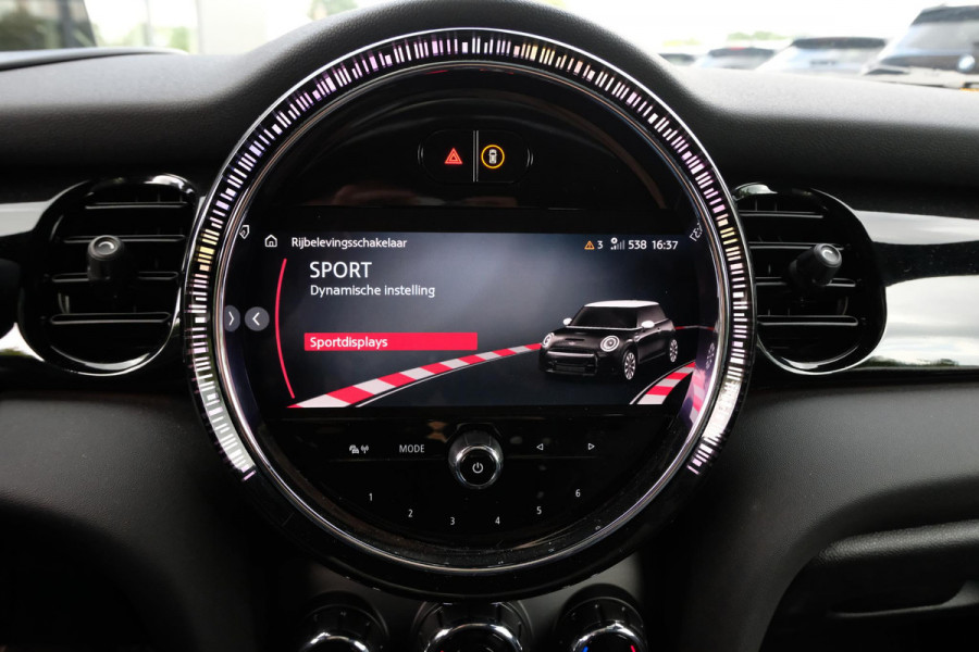 MINI 3-deurs 2.0 John Cooper Works Essential 231 PK | BTW |  Harman kardon | Leder | Panoramadak | Stuur & Stoelverwarming | Head-Up | Parkeersensoren | Full Options.
