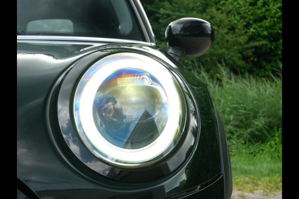MINI 3-deurs 2.0 John Cooper Works Essential 231 PK | BTW |  Harman kardon | Leder | Panoramadak | Stuur & Stoelverwarming | Head-Up | Parkeersensoren | Full Options.