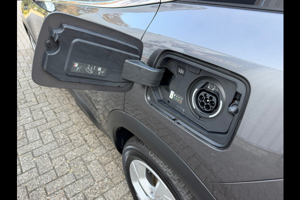 Citroën C5 Aircross 1.6 Plug-in Hybrid 225 Business 225 Pk | Navigatie | Clima | Cruise | Camera | Side asist | Key-Less | 18".
