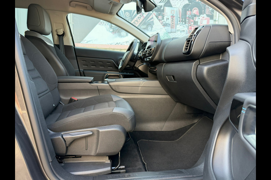Citroën C5 Aircross 1.6 Plug-in Hybrid 225 Business 225 Pk | Navigatie | Clima | Cruise | Camera | Side asist | Key-Less | 18".