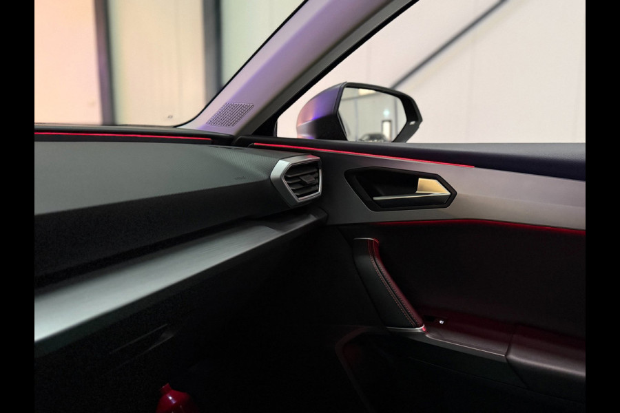 Seat Leon E-HYBRID FR 204 PK | Leder | ACC |Camera| Memory | Stoel- & Stuurverw|Climate