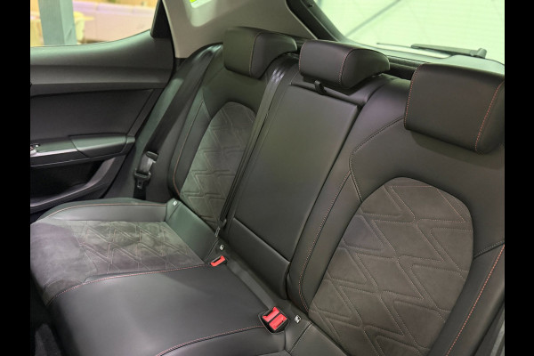 Seat Leon E-HYBRID FR 204 PK | Leder | ACC |Camera| Memory | Stoel- & Stuurverw|Climate
