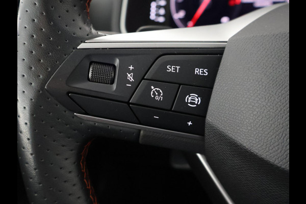 Seat Arona 1.0 TSI FR BUSINESS AUTOMAAT GARANTIE 5-2034* . APPLE CARPLAY & ANDRIOD AUTO . PARKEERSENSOREN V & A . STOELVERWARMING