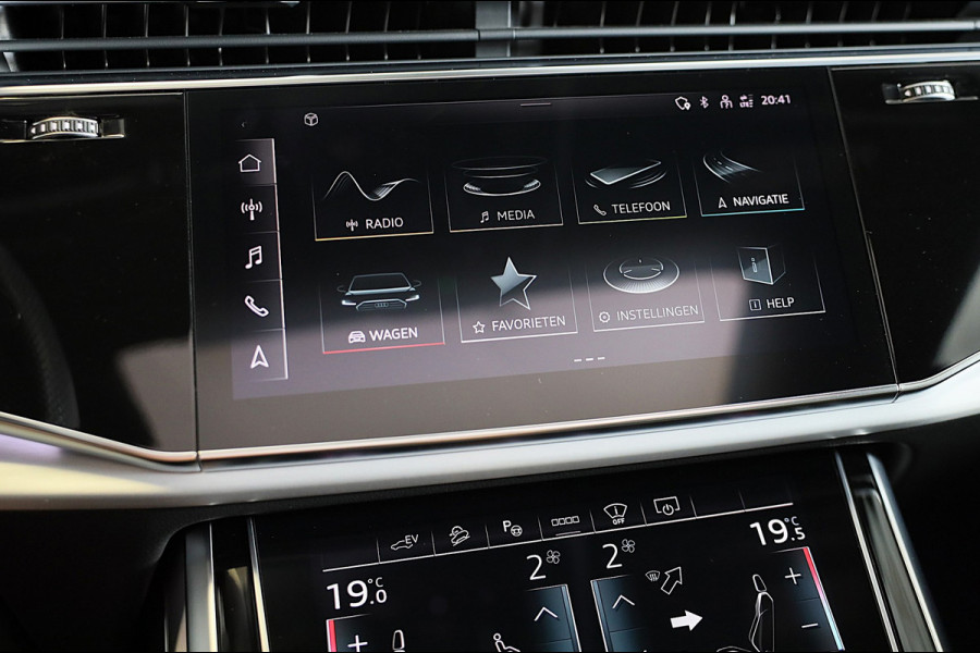 Audi Q8 60 TFSI e Quattro RSQ8 Look / Luchtvering / Acc / Lane Assist / Head Up / Camera / B & O / Memory / Open Pano / Matrix