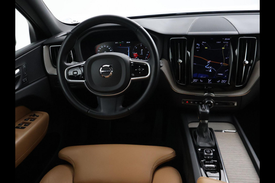 Volvo XC60 2.0 D4 AWD 190 PK INSCRIPTION + WEGKL. TREKHAAK | PANORAMA | CAMERA | STOELVERW. | CARPLAY