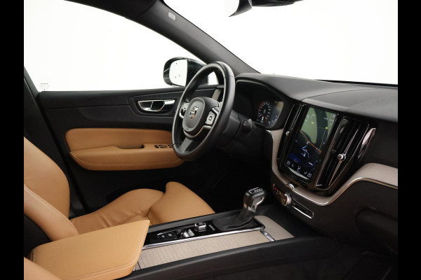 Volvo XC60 2.0 D4 AWD 190 PK INSCRIPTION + WEGKL. TREKHAAK | PANORAMA | CAMERA | STOELVERW. | CARPLAY