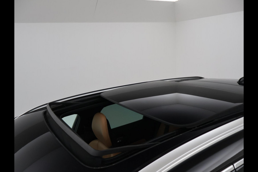 Volvo XC60 2.0 D4 AWD 190 PK INSCRIPTION + WEGKL. TREKHAAK | PANORAMA | CAMERA | STOELVERW. | CARPLAY