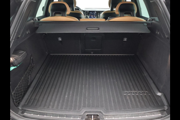 Volvo XC60 2.0 D4 AWD 190 PK INSCRIPTION + WEGKL. TREKHAAK | PANORAMA | CAMERA | STOELVERW. | CARPLAY