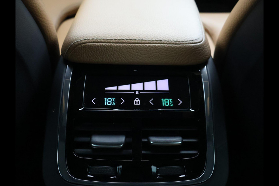 Volvo XC60 2.0 D4 AWD 190 PK INSCRIPTION + WEGKL. TREKHAAK | PANORAMA | CAMERA | STOELVERW. | CARPLAY