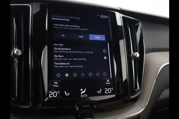 Volvo XC60 2.0 D4 AWD 190 PK INSCRIPTION + WEGKL. TREKHAAK | PANORAMA | CAMERA | STOELVERW. | CARPLAY
