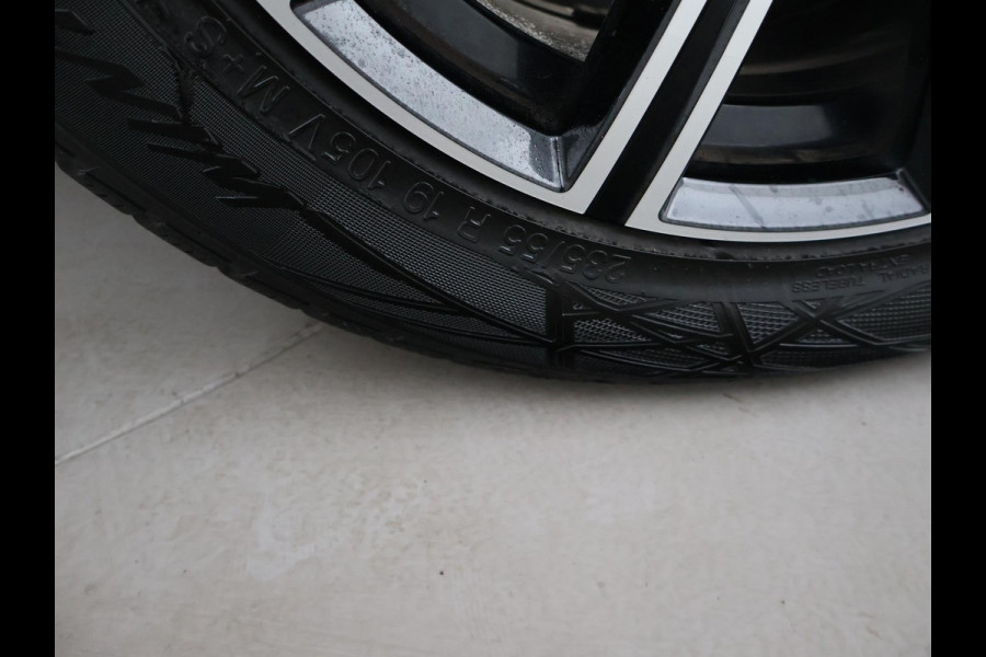 Volvo XC60 2.0 D4 AWD 190 PK INSCRIPTION + WEGKL. TREKHAAK | PANORAMA | CAMERA | STOELVERW. | CARPLAY