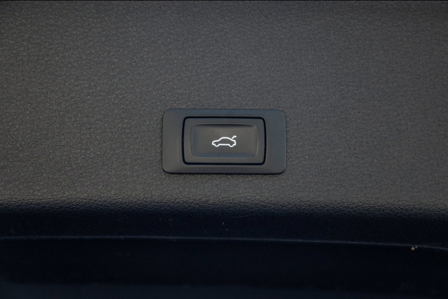 Audi e-tron E-tron 50 Quattro Launch edition plus 71 kWh / Maxton / Pano / S-Line
