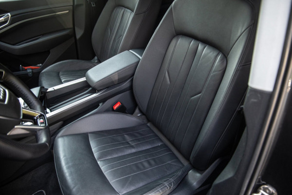 Audi e-tron E-tron 50 Quattro Launch edition plus 71 kWh / Maxton / Pano / S-Line