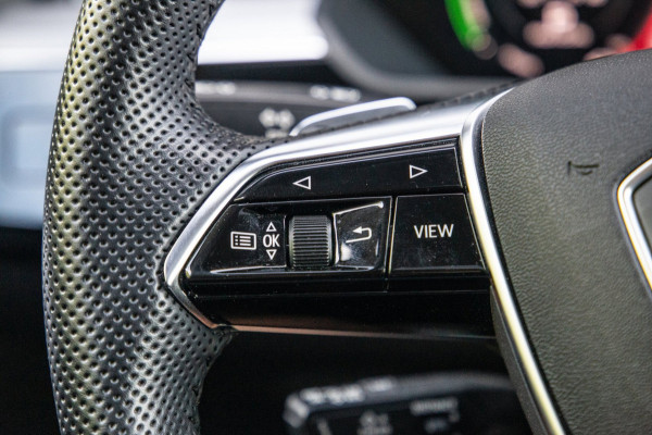 Audi e-tron E-tron 50 Quattro Launch edition plus 71 kWh / Maxton / Pano / S-Line