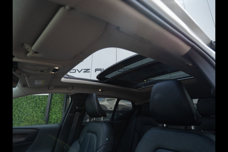 Volvo XC40 1.5 T5 Plug-in hybrid Ultimate Dark | Pano | H/K Sound | Surround View | BTW