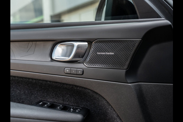 Volvo XC40 1.5 T5 Plug-in hybrid Ultimate Dark | Pano | H/K Sound | Surround View | BTW