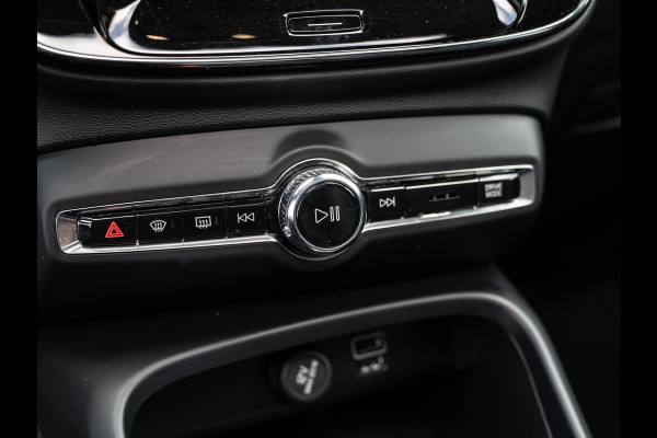 Volvo XC40 1.5 T5 Plug-in hybrid Ultimate Dark | Pano | H/K Sound | Surround View | BTW
