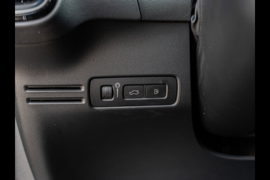 Volvo XC40 1.5 T5 Plug-in hybrid Ultimate Dark | Pano | H/K Sound | Surround View | BTW