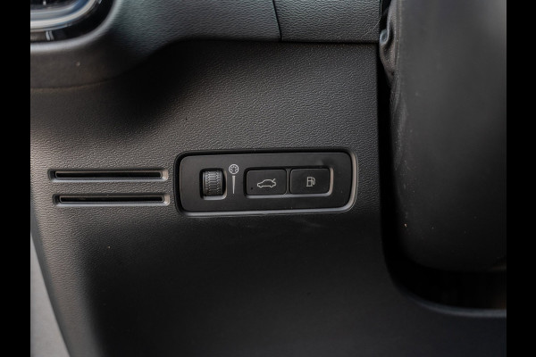 Volvo XC40 1.5 T5 Plug-in hybrid Ultimate Dark | Pano | H/K Sound | Surround View | BTW
