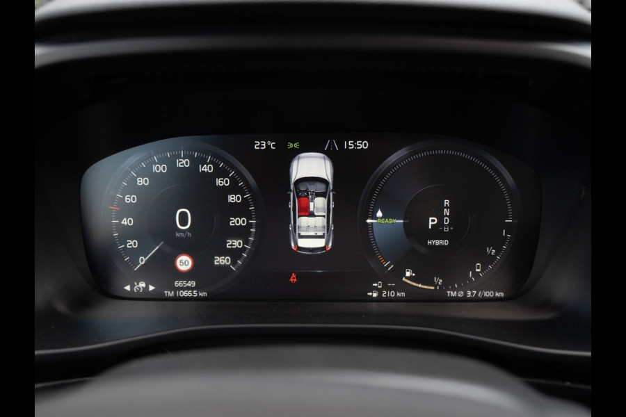 Volvo XC40 1.5 T5 Plug-in hybrid Ultimate Dark | Pano | H/K Sound | Surround View | BTW