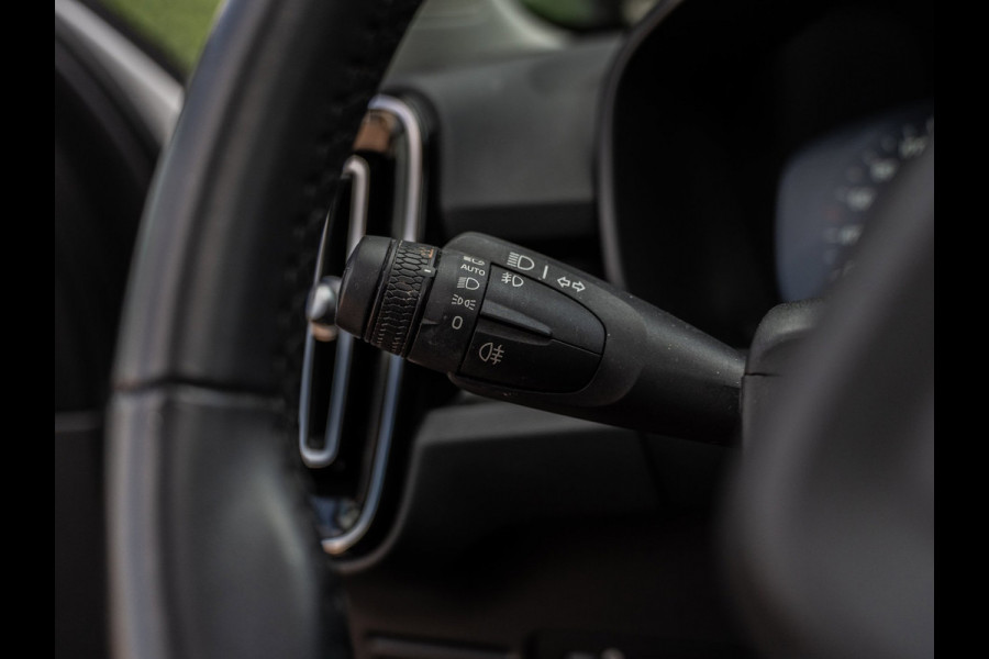 Volvo XC40 1.5 T5 Plug-in hybrid Ultimate Dark | Pano | H/K Sound | Surround View | BTW