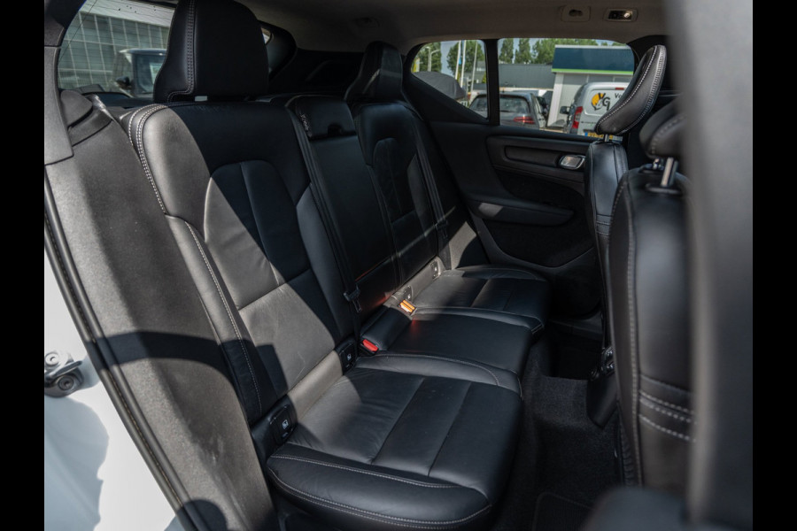 Volvo XC40 1.5 T5 Plug-in hybrid Ultimate Dark | Pano | H/K Sound | Surround View | BTW