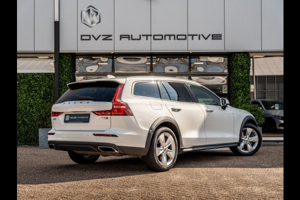 Volvo V60 Cross Country 2.0 T5 AWD Pro