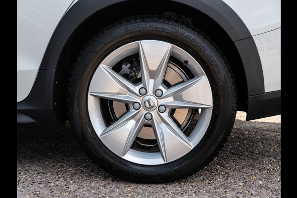 Volvo V60 Cross Country 2.0 T5 AWD Pro