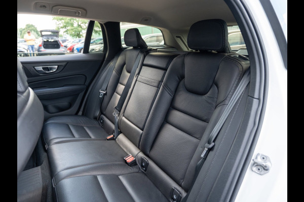 Volvo V60 Cross Country 2.0 T5 AWD Pro