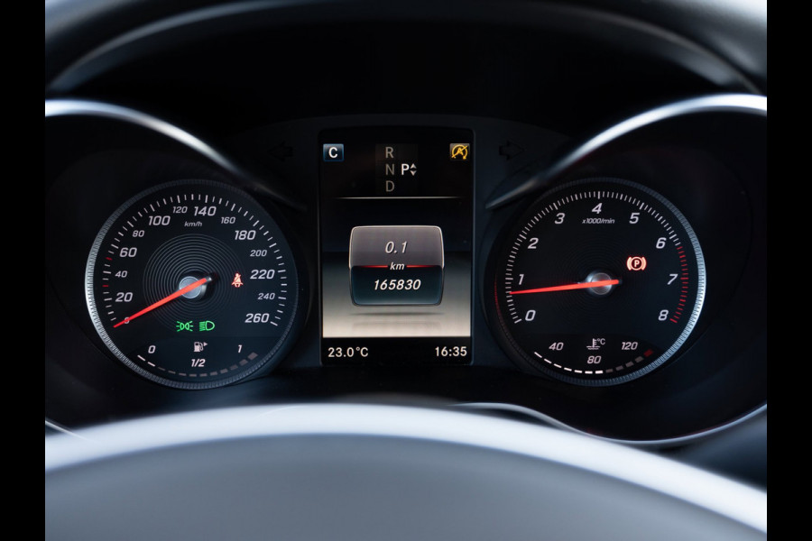 Mercedes-Benz C-Klasse Estate 180 Business Solution AMG | Leder | Camera | Trekhaak