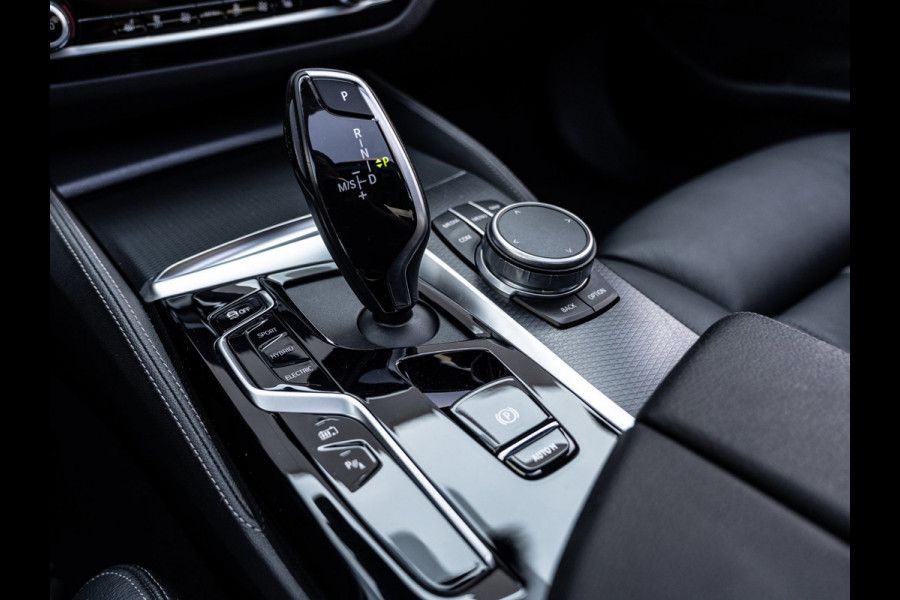 BMW 5 Serie 545e xDrive High Executive | M-Sport | Pano | Head-Up | 20" LMV