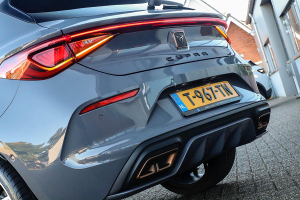 CUPRA Leon 1.4 e-Hybrid VZ Copper Edition 245pk DSG! 1e|Panoramadak|Virtual Cockpit|LED Matrix|Kuipstoelen elektrisch|NAVI|Camera