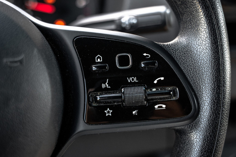 Mercedes-Benz Sprinter 317 CDI L3H2 | 170 PK | Automaat | Camera | Mbux | Cruise | PDC | Trekhaak