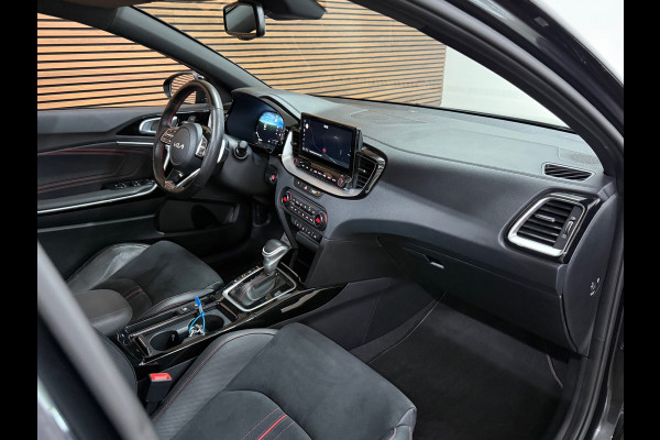Kia Ceed 1.6 T-GDi GT 204pk | Facelift | VOL! | Pano | LED | Virtual | JBL | ACC | BCA | LFA | Wireless Charg | CarPlay