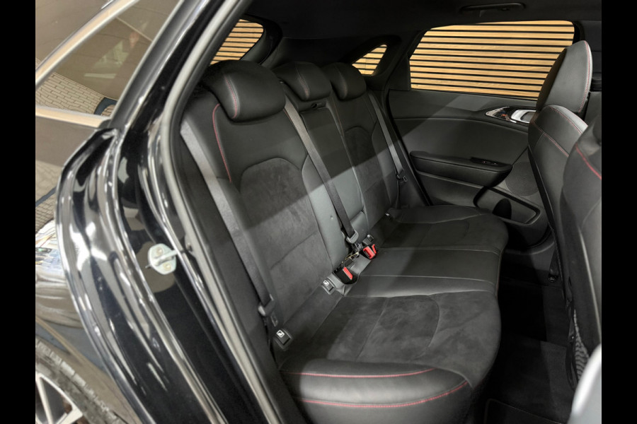 Kia Ceed 1.6 T-GDi GT 204pk | Facelift | VOL! | Pano | LED | Virtual | JBL | ACC | BCA | LFA | Wireless Charg | CarPlay