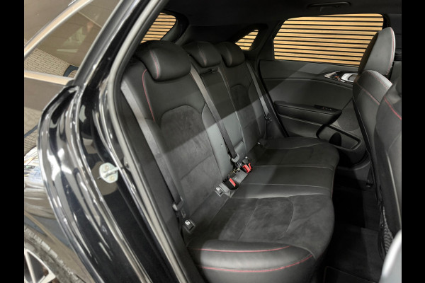 Kia Ceed 1.6 T-GDi GT 204pk | Facelift | VOL! | Pano | LED | Virtual | JBL | ACC | BCA | LFA | Wireless Charg | CarPlay