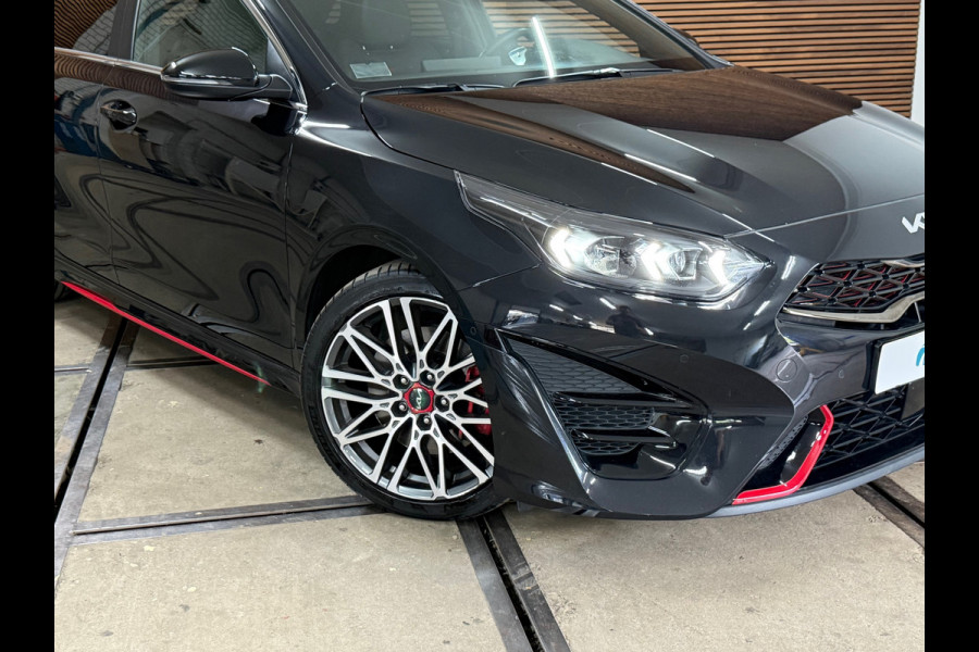 Kia Ceed 1.6 T-GDi GT 204pk | Facelift | VOL! | Pano | LED | Virtual | JBL | ACC | BCA | LFA | Wireless Charg | CarPlay
