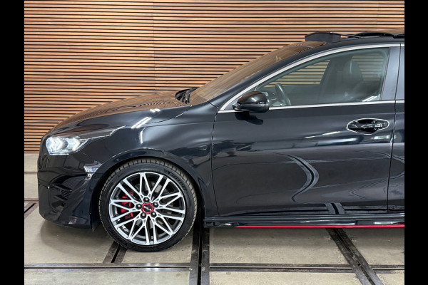 Kia Ceed 1.6 T-GDi GT 204pk | Facelift | VOL! | Pano | LED | Virtual | JBL | ACC | BCA | LFA | Wireless Charg | CarPlay