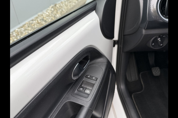 Volkswagen up! 1.0 65pk 5drs. Cruise | Apps | Camera