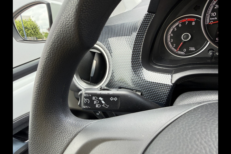 Volkswagen up! 1.0 65pk 5drs. Cruise | Apps | Camera