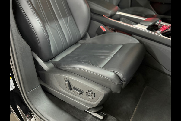 Audi e-tron E-tron 50 quattro S Black Edition 71 kWh | Panoramadak | Virtual Mirrors|360° Camera|Leder|Trekhaak | Memory | 21 Inch