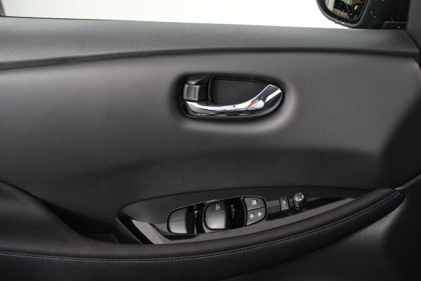 Nissan Leaf N-Connecta 40 kWh Navigatie Bluetooth Cruise Control Lichtmetalen Velgen Camera